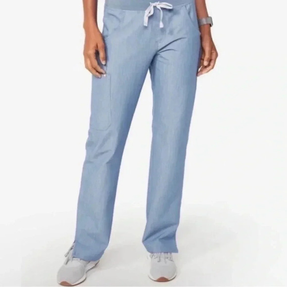 Figs Kade Scrub Pants Light  Blue Straight Leg - Picture 1 of 8